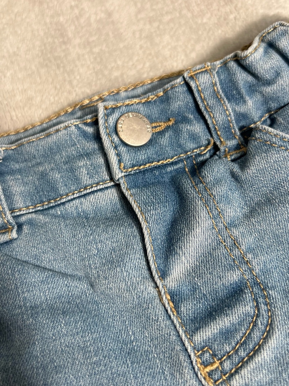 Zara Girls Light Wash Kids Denim Jeans Size 4T - Picture 2 of 4